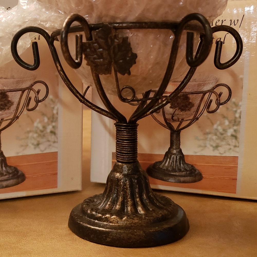 Metal base Glass Candle holder with leaf decal
